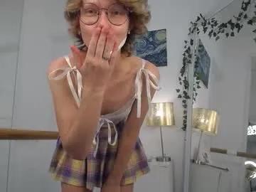 mira_marni — Goal: Pinch nipples (1min)NEW HERE! WET TOP EVERY 50 TOKENS! #new #teen #skinny #18 #young - Next Goal: Tease with top