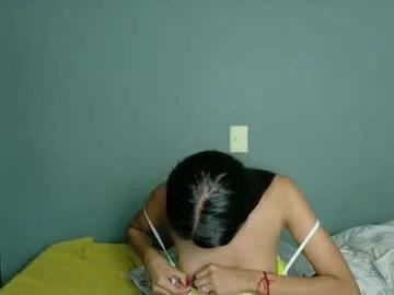 Freechat petitestrawberry18 on Chaturbate