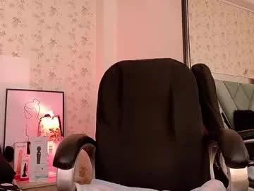 queenjenn__ on Chaturbate 