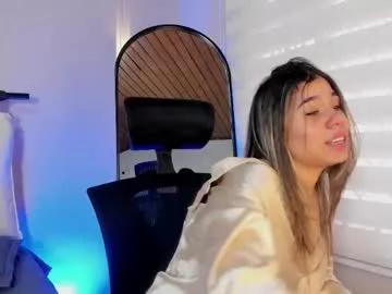 rachell_criss — If you like a good talk, laugh for while and see some dance steps ...  This is your place  / goal sexy dance naked  #bigass #latina #natural #lovense #shaved [155 tokens remaining]