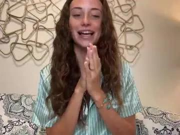 rileysmitheree — Good Vibes Only Monday Rileysmitheree's room #pretty #skinny #new #young #brunette #bigboos