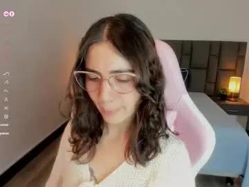 Freechat saraospinna on Chaturbate