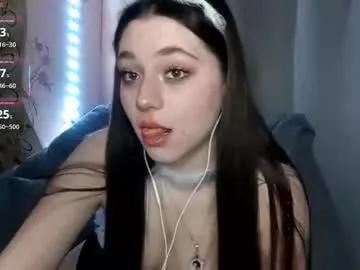 Freechat savannasotos on Chaturbate