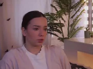 shelbymoravek — You can make me stand? Hello me name is Bella and im so #shy girl. My friend say about me - very #cute girl. Im #18 y.o. and im #new here.I m #young. [29 tokens remaining]