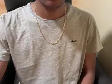 Freechat skinnypapi on Chaturbate