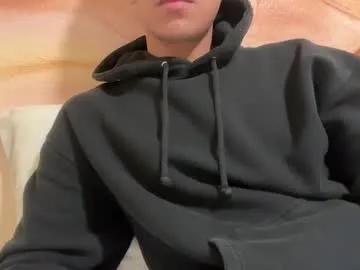 Freechat skinnypapi on Chaturbate