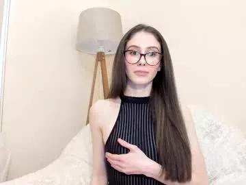 Freechat snowww_white on Chaturbate