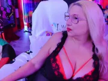sweetylisahard — #bigbody #hugetits #bigboobs #dominant #fetish #wifematerial #glasses #humilliation #dirtytalk #matureblowjob #cum #joi #blonde #curvy #big boobie #big ass #squirt #smoker #fuckmachinefeet #lovense # [1111 tokens remaini