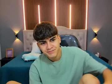 Freechat tommy18__ on Chaturbate
