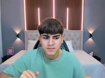Freechat tommy18__ on Chaturbate