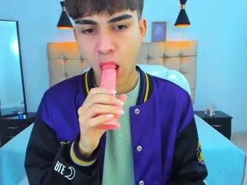 Freechat tommy18__ on Chaturbate