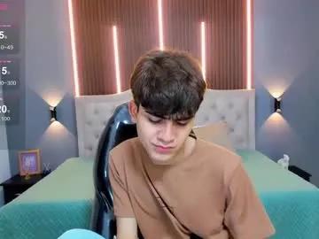 Freechat tommy18__ on Chaturbate