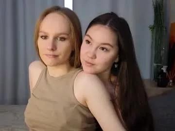 too_cute_blonde_girl