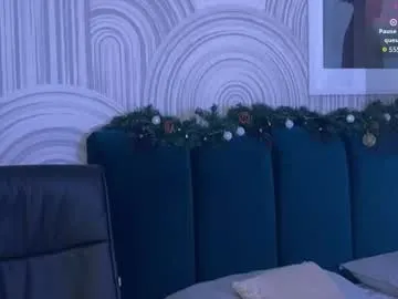 vivian_evans_ on Chaturbate