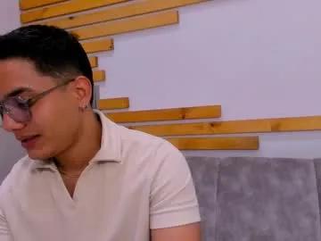 Freechat web_gammer_ on Chaturbate