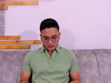 Freechat web_gammer_ on Chaturbate