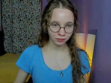 your_leslie — Change outfit [13 tokens left] Welcome to my room PM 5 tok #petite #young #feet #teen #cute