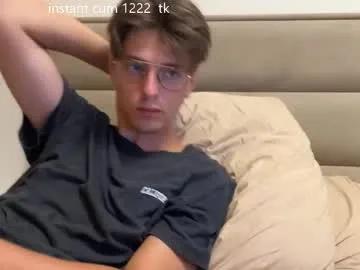 Freechat yourhotchristian on Chaturbate