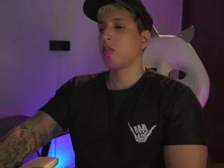 appolo_cavill on Flirt4Free 