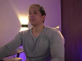 appolo_cavill on Flirt4Free