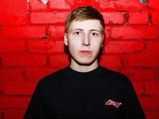 darien_large on Flirt4Free