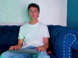 ethan_lowell on Flirt4Free 