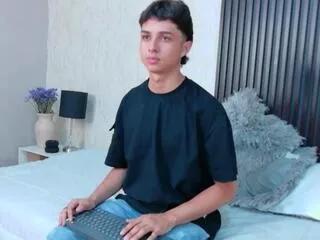 ethan_lowell on Flirt4Free 
