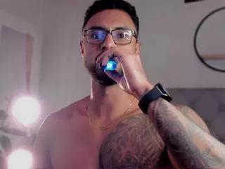 liiam_garcia on Flirt4Free 