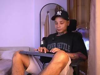 miller_hedz on Flirt4Free 