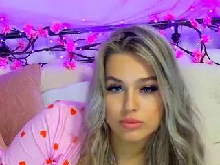 nikki_alman on Flirt4Free