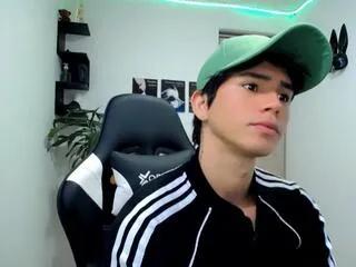 tayson_millerss on Flirt4Free