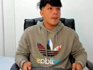williams_launther on Flirt4Free 
