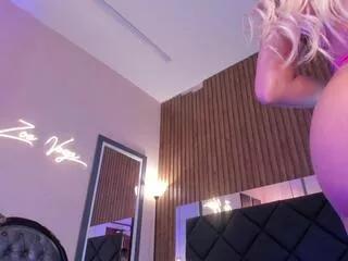 zoe_vegas on Flirt4Free 