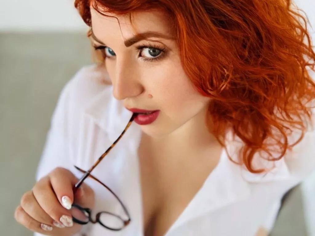 AlisaRedfox on LiveJasmin