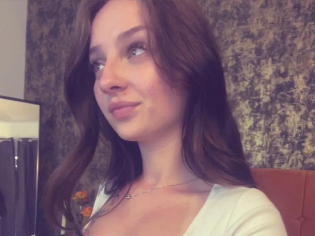 DeliaAmour on LiveJasmin