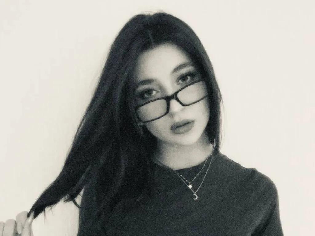 EvaMilous on LiveJasmin