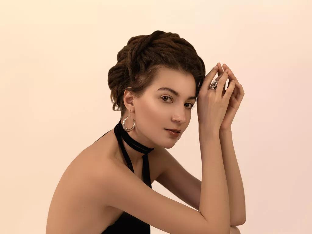 KaraTart on LiveJasmin