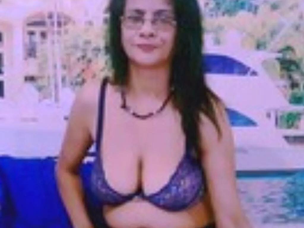 KirtiRose on LiveJasmin