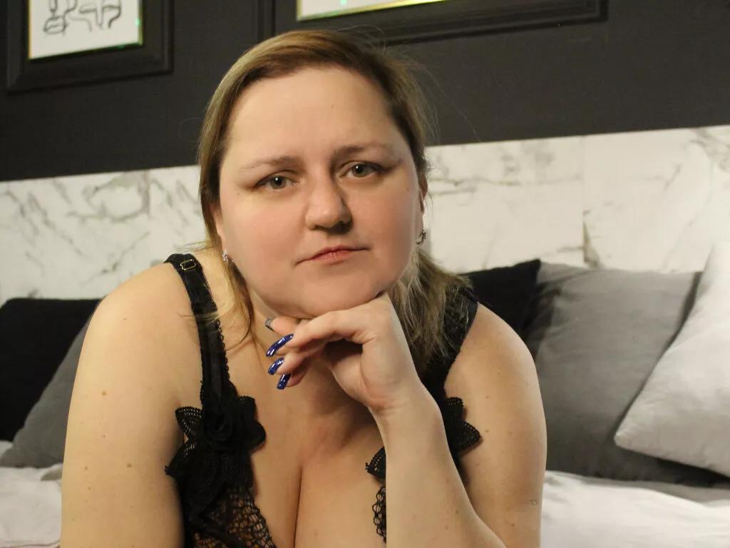 ScarlettHines on LiveJasmin