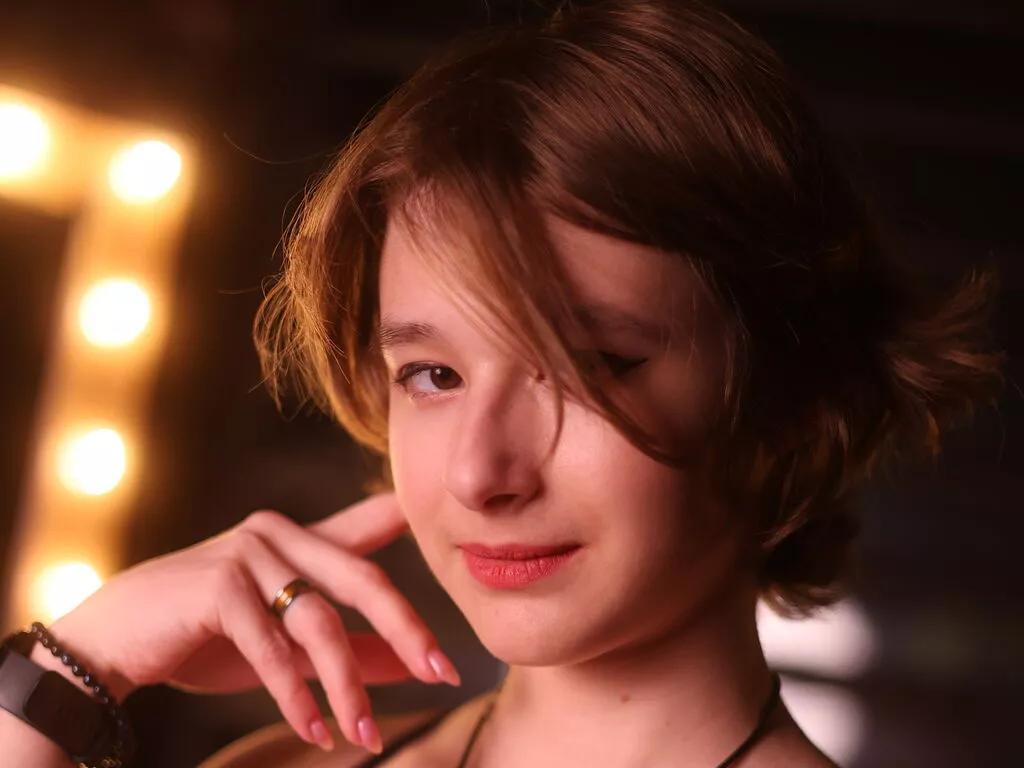 SilvaTailin on LiveJasmin
