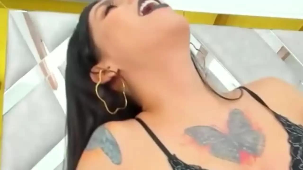 AfroditheTS on Streamray