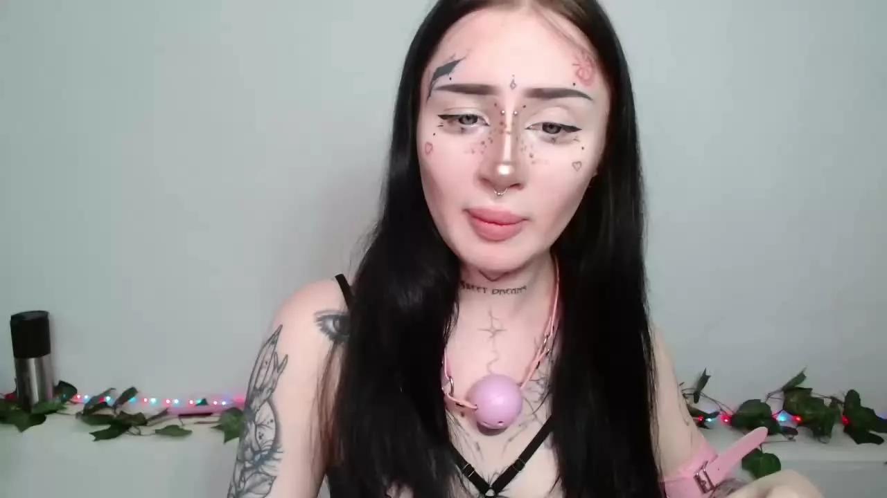 alisa_tattoogirl on Streamray 