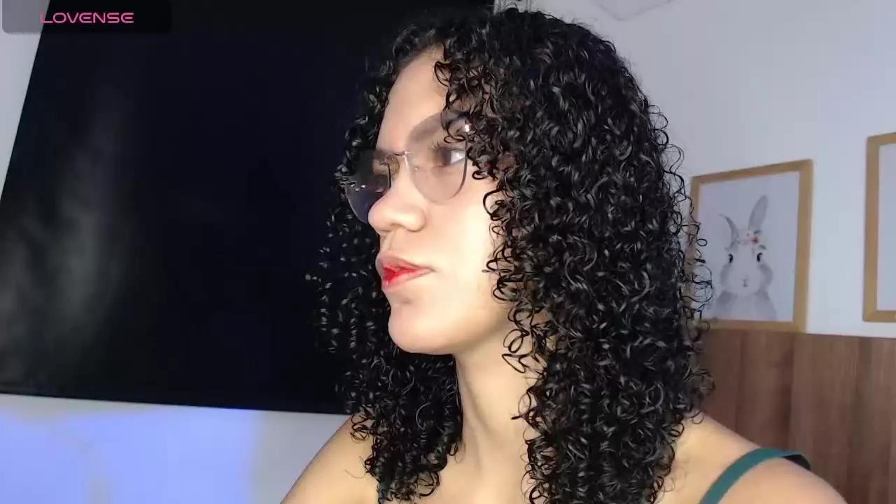 AmarantaFoxz on Streamray 