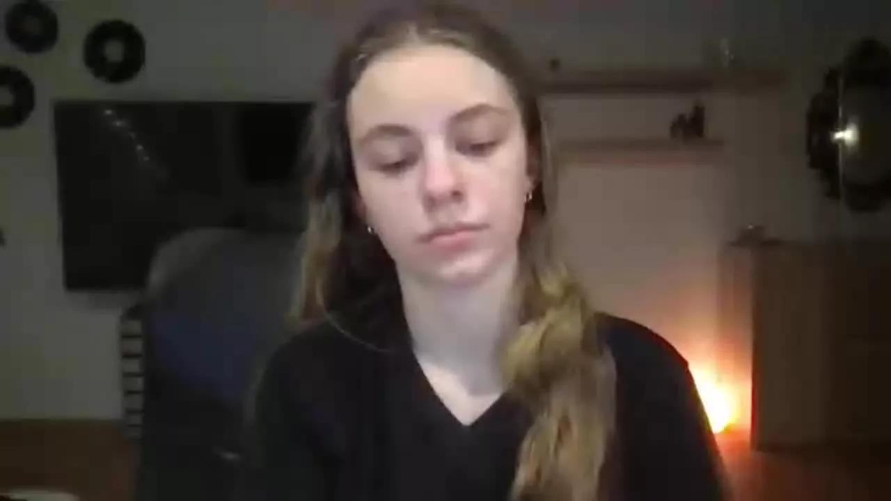 AriaFlirt on Streamray 