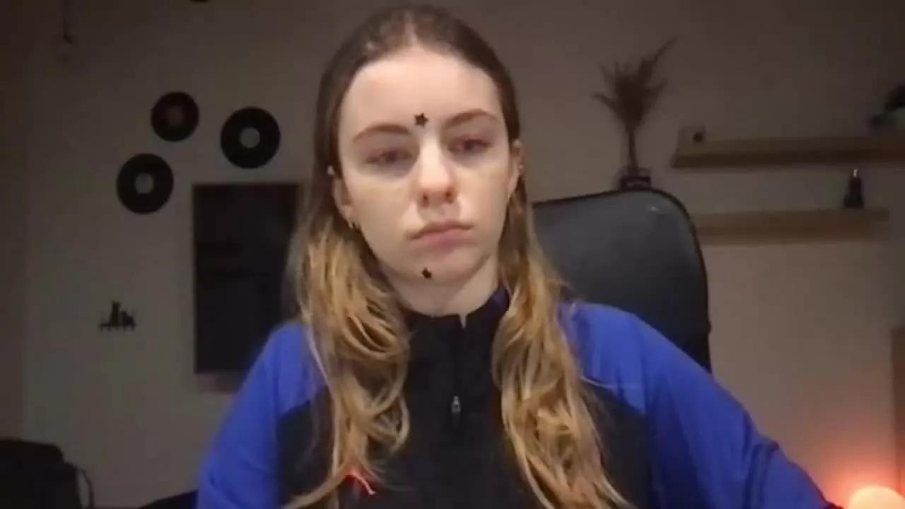 AriaFlirt on Streamray 