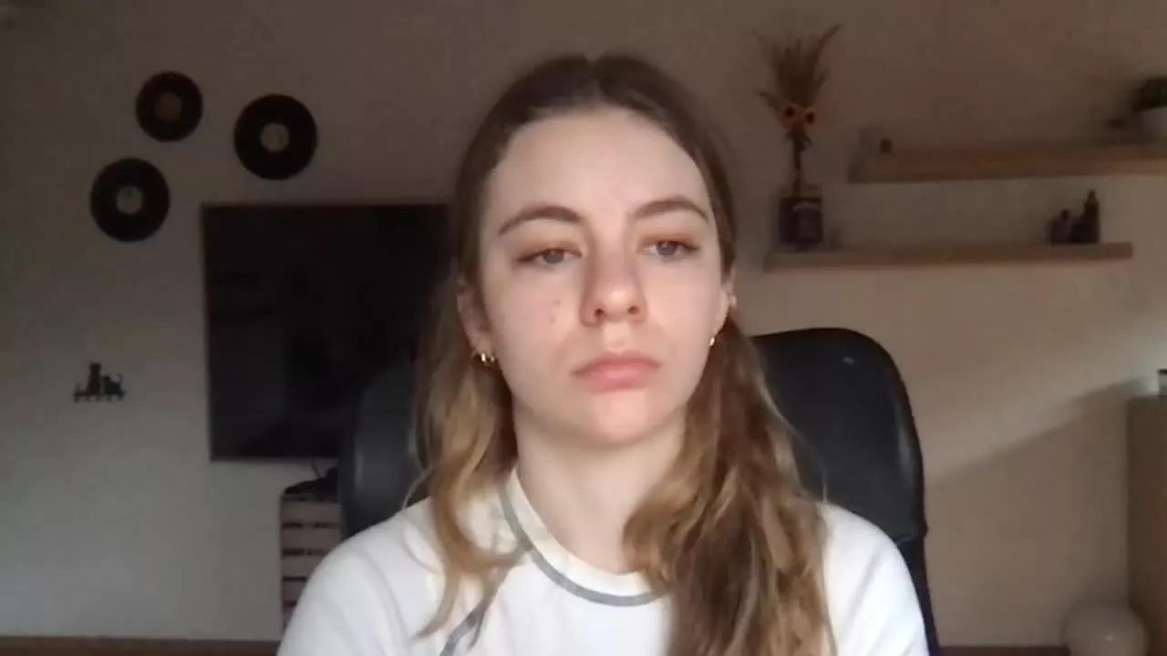 AriaFlirt on Streamray 