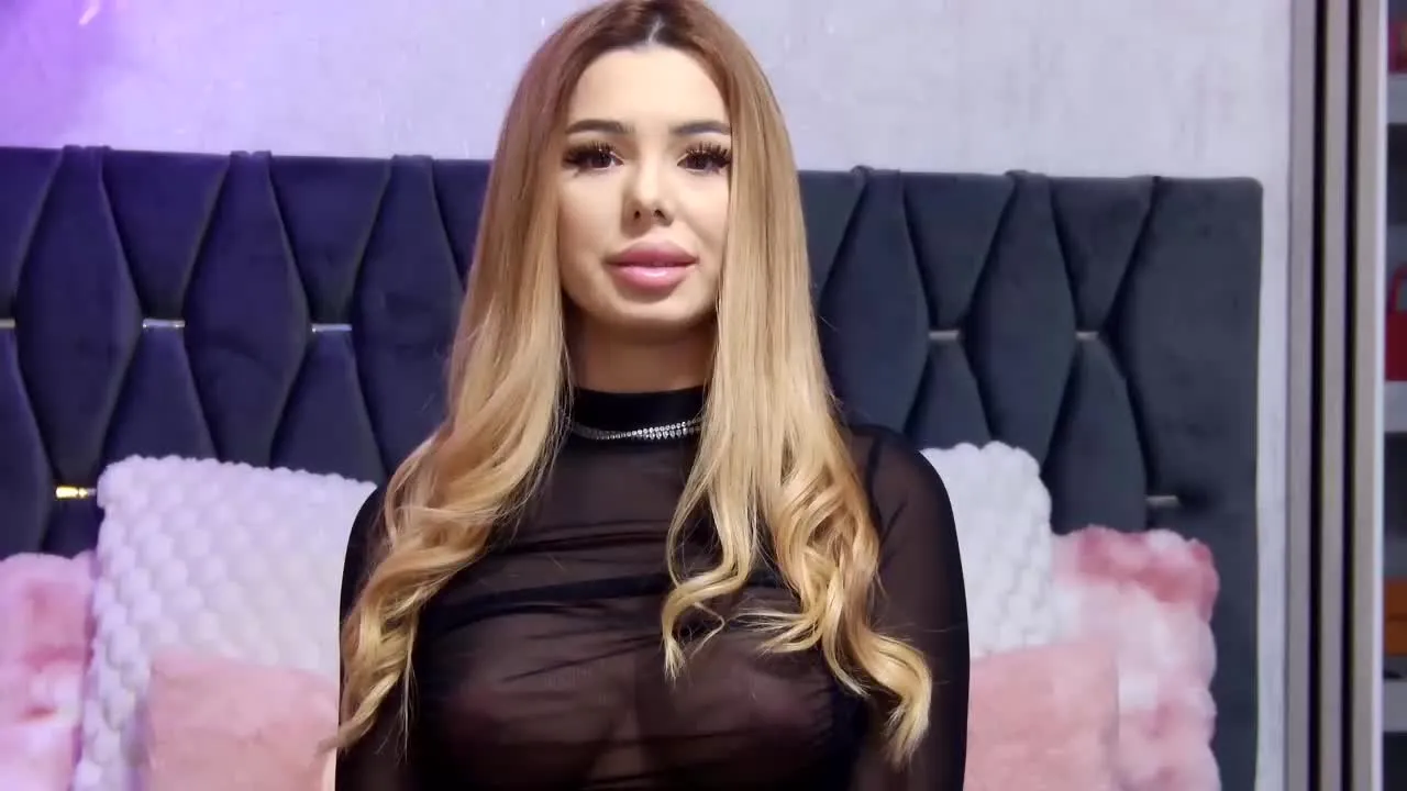 AriannaVoss on Streamray