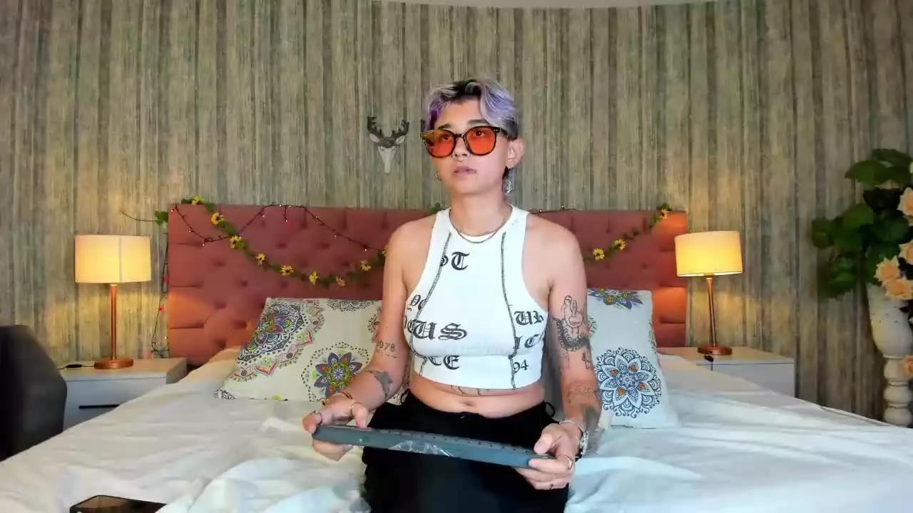EleanorMussi on Streamray 