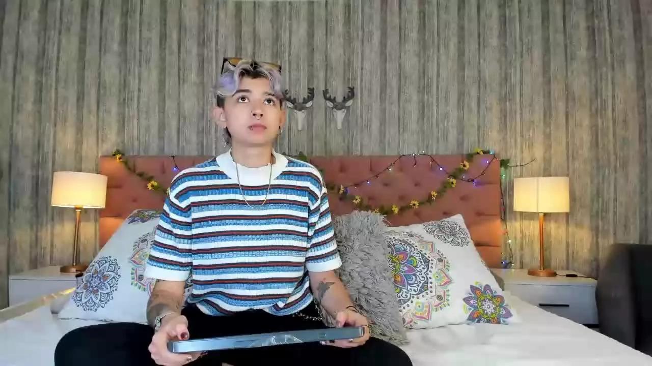 EleanorMussi on Streamray 