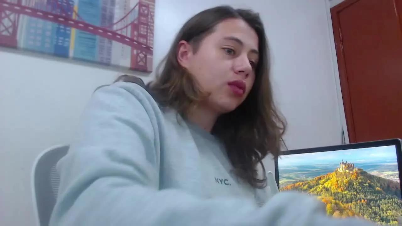 Salome_johnson on Streamray